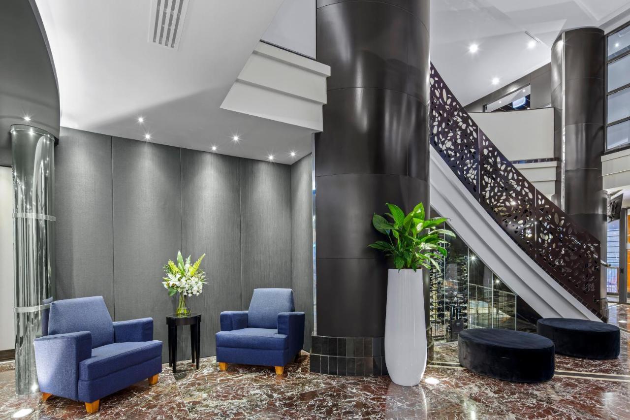 เป็ปเปอร์ เวย์เมาท์ แอดิเลด Hotel ภายนอก รูปภาพ The lobby of the hotel
